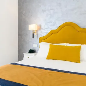 Luxury House Panzió