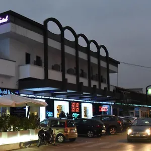 Otel Business, Casoria